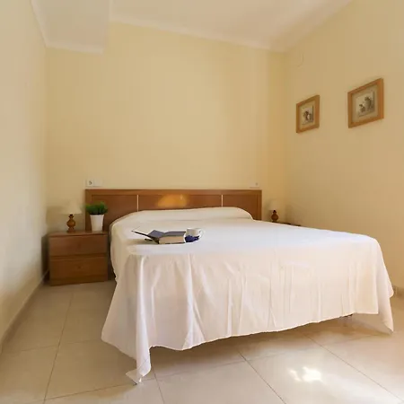Casa L'escala, 3 Dormitorios, 6 Personas - Es-325-22 * Torroella De Montgri