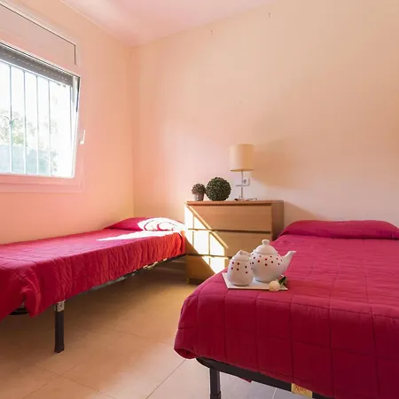 Casa L'escala, 3 Dormitorios, 6 Personas - Es-325-22 Torroella De Montgri