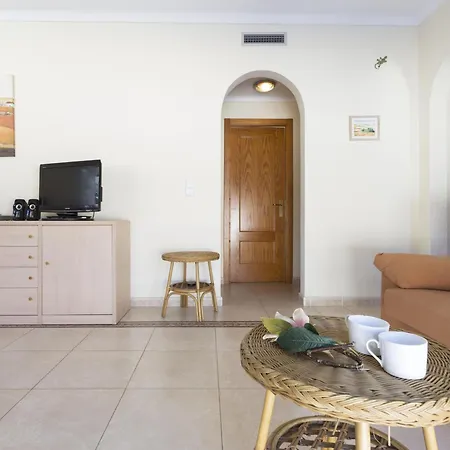 Casa L'escala, 3 Dormitorios, 6 Personas - Es-325-22 Holiday home Torroella De Montgri