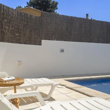 Casa L'escala, 3 Dormitorios, 6 Personas - Es-325-22 *